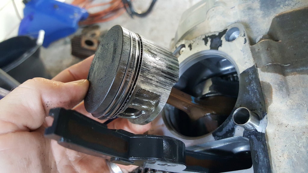 Stuck wrist pin TTR ThumperTalk