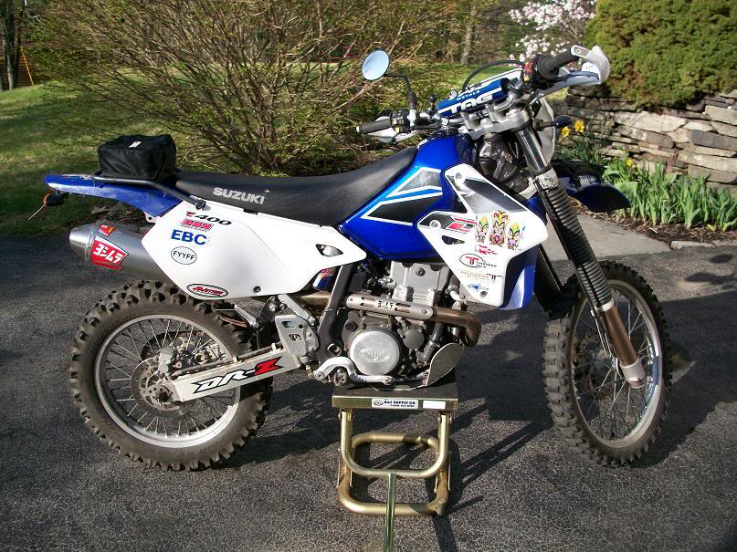 drz400s difference between 21/18 street tires and 17/17 street tires