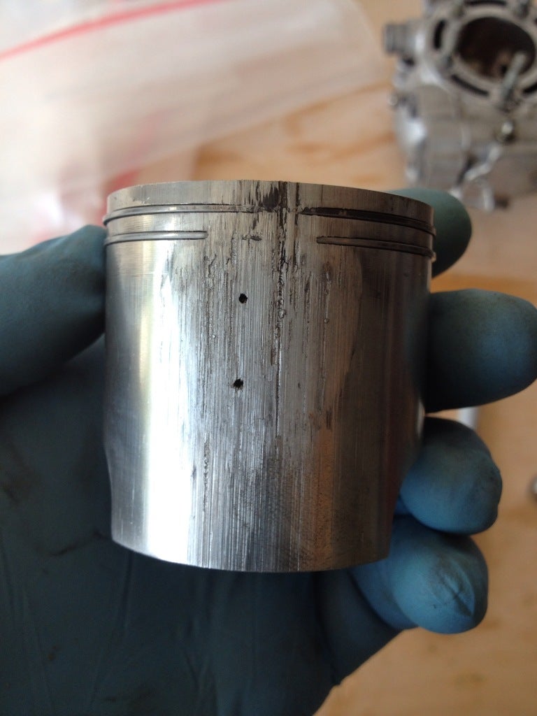 Anyone want to guess what happened? Piston seizure exhaust side times 2
