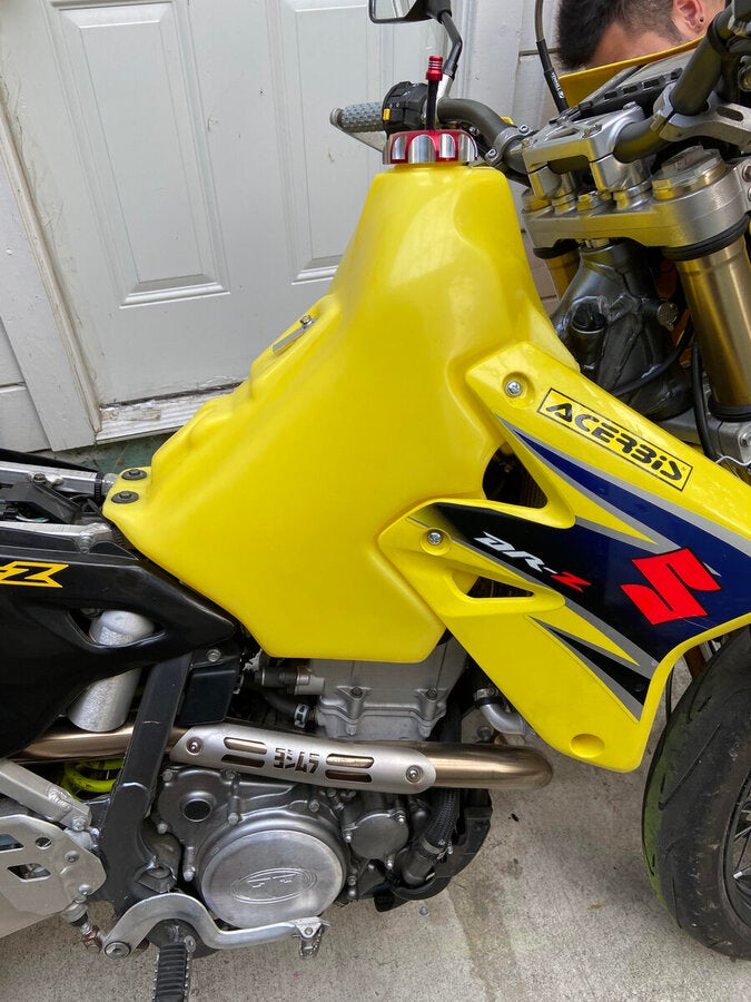 DRZ400SM 3.9 Clarke Gas Tank Review DRZ400/E/S/SM ThumperTalk